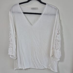 Mural White Blouse with Lace Sleeves